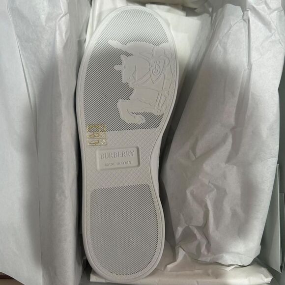 Burberry Porcelain White Embossed Leather Sneakers Size 41
